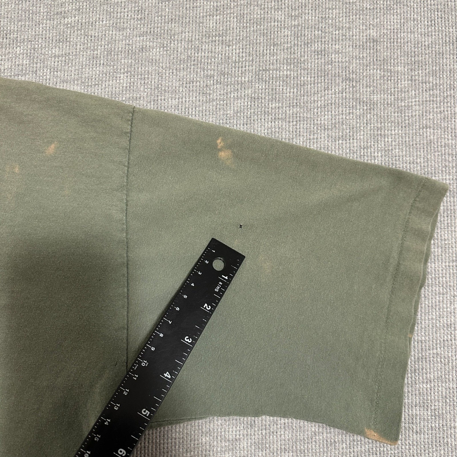 Vintage Quiksilver T-Shirt Green Bleached Distressed 90s USA Made Mens Size XL