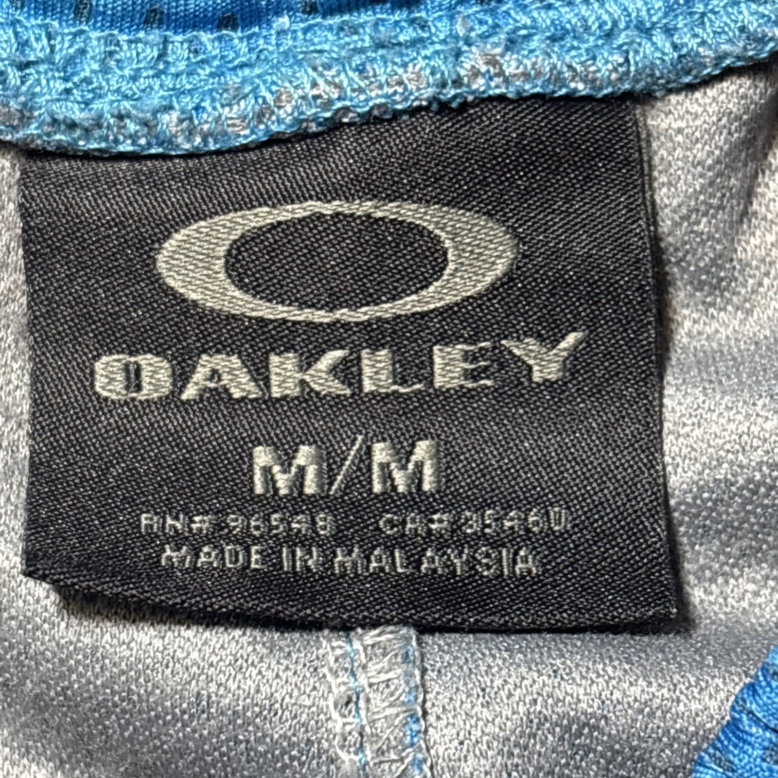 Y2K Oakley Blue “Frogskin” Athletic Frog Board Shorts M Surf Rare Logo Vintage