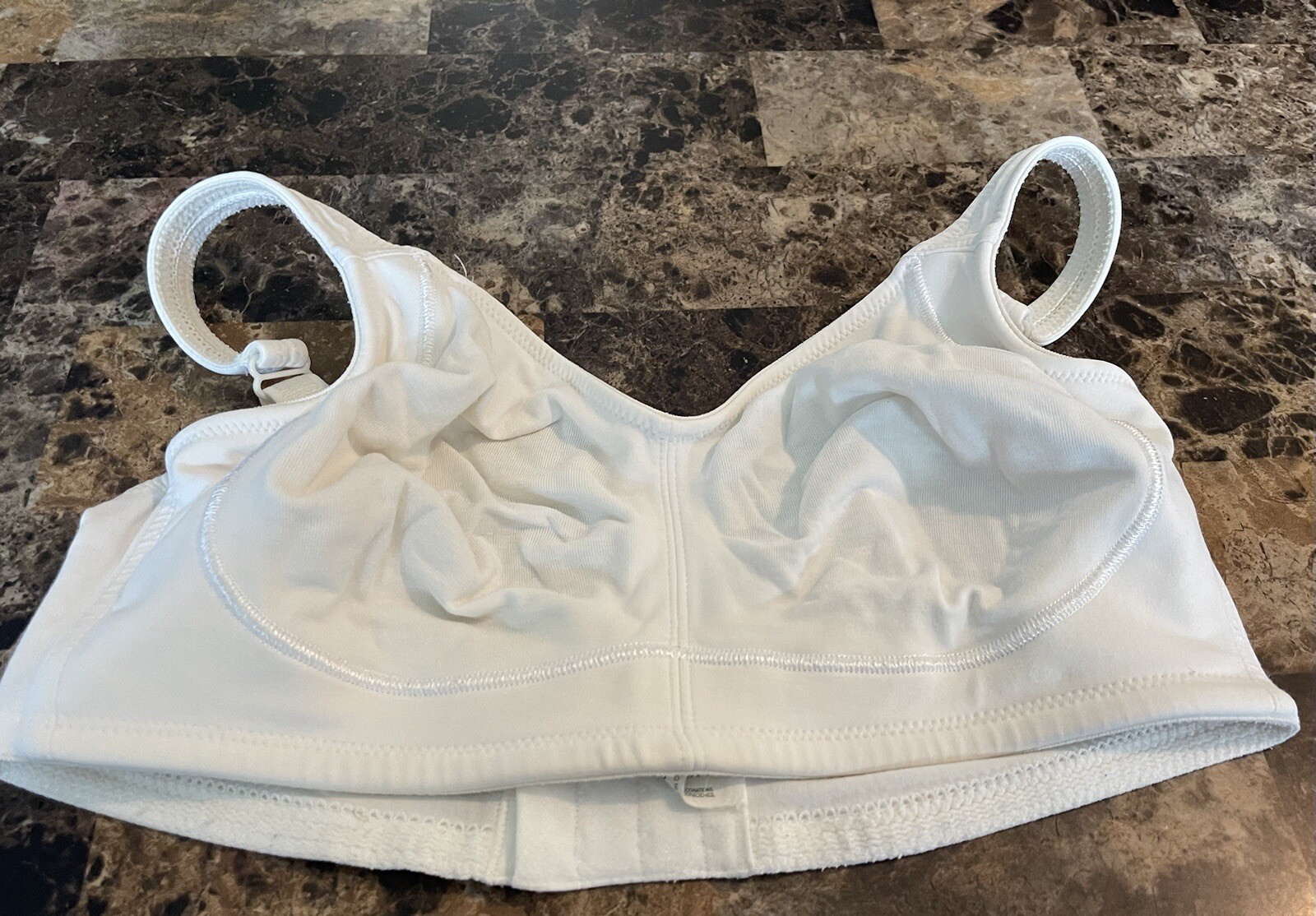 VINTAGE STRETCH BRA! 38DD. WHITE