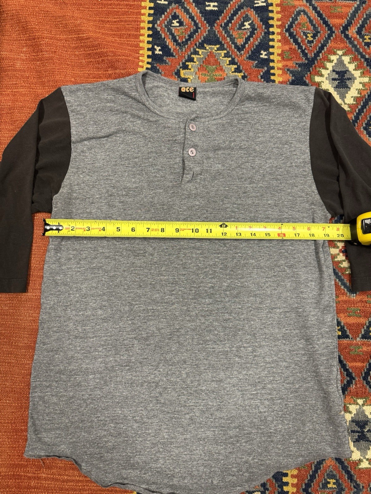 Size L – Vintage Ace Henley Raglan Baseball Tee Shirt Gray Black 3/4 Sleeve