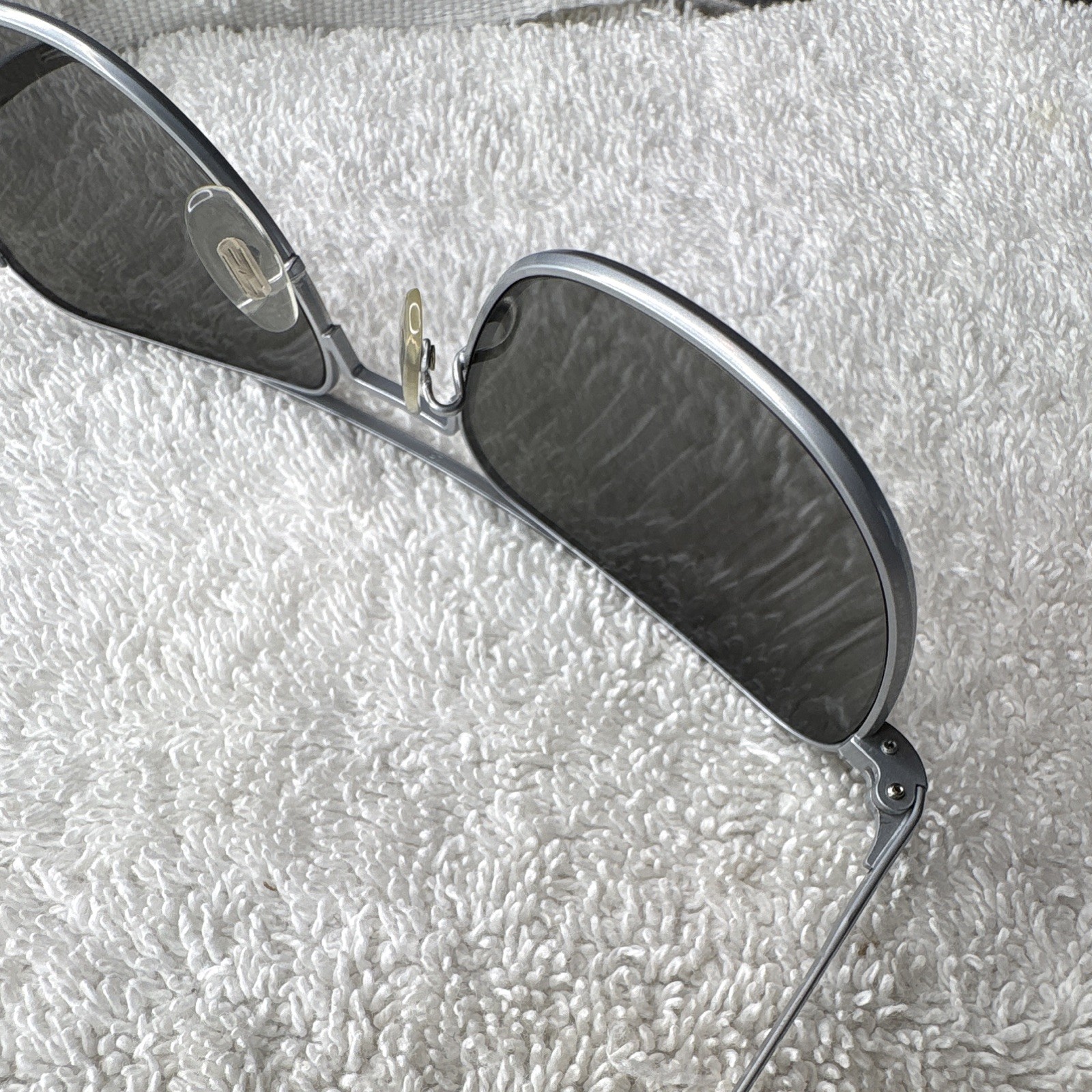 American Optical HGU-47P Vietnam 1970 US Navy Aviator Sunglasses. New w/ case!