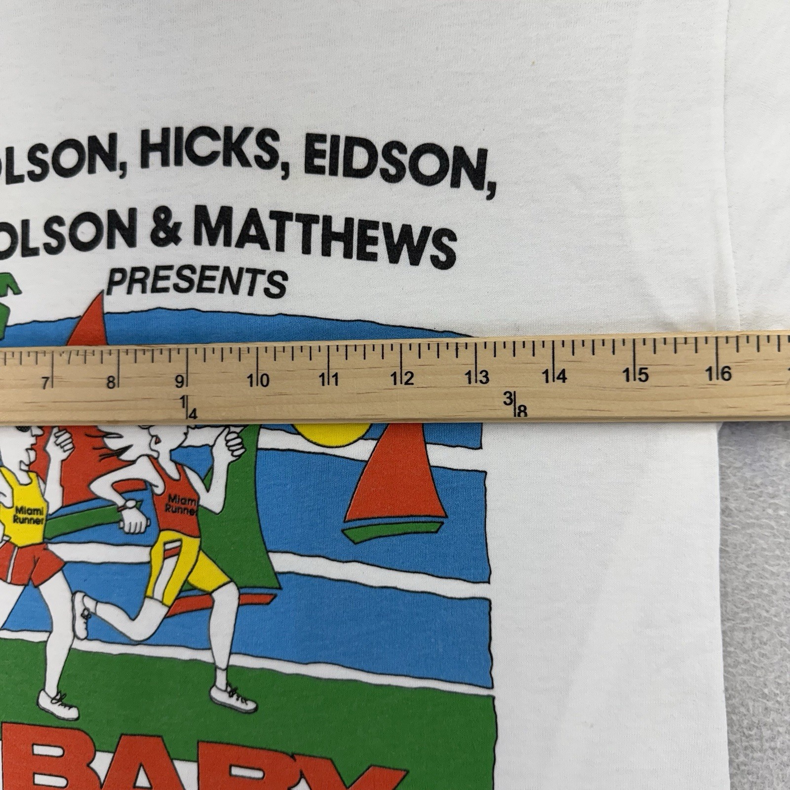 Vintage Single Stitch Art Tee Run Club T-Shirt Screen Stars Small