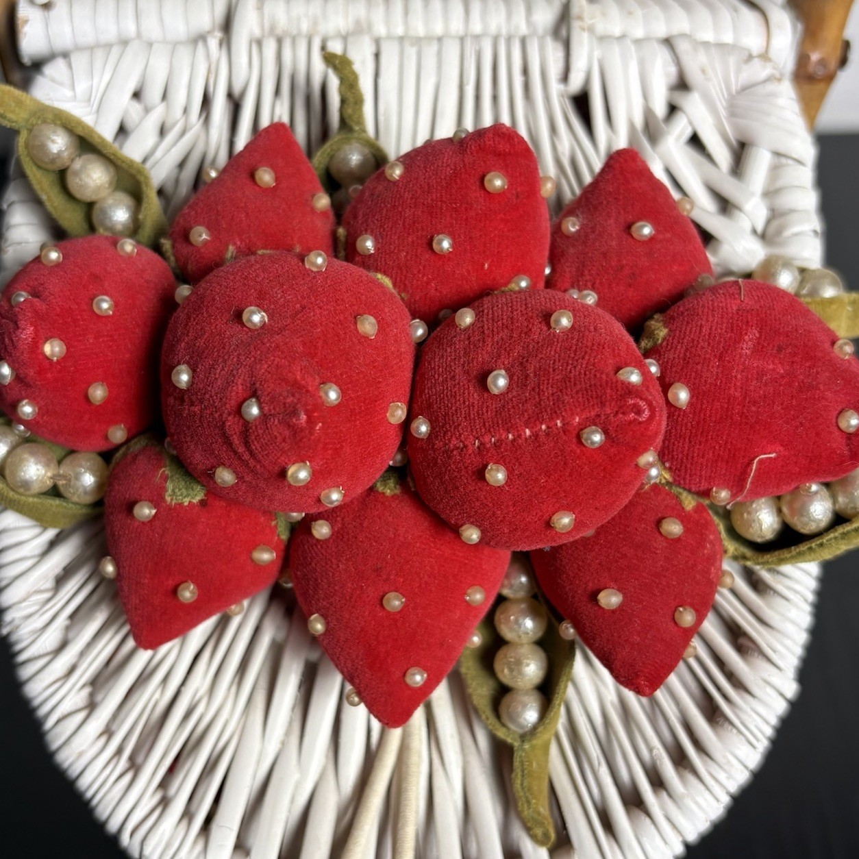 Vintage Mid-Century White Wicker Basket Purse Strawberry Theme Pinup Japan