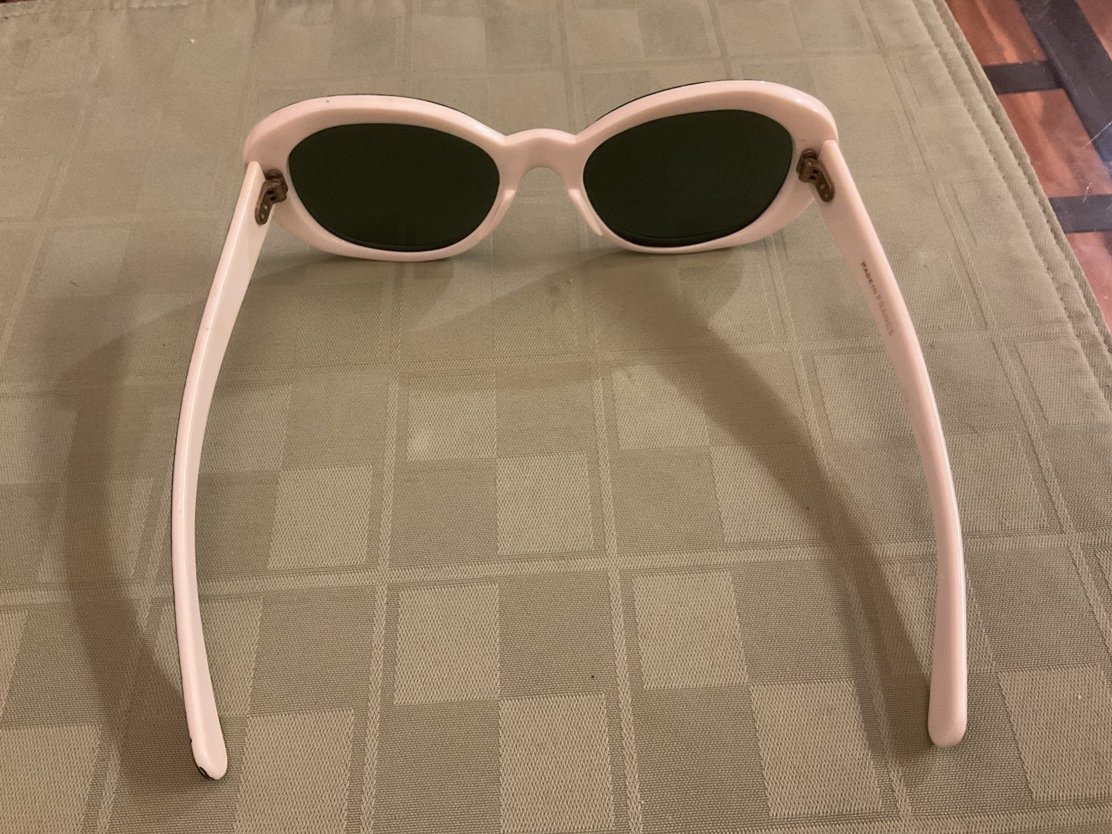 VINTAGE OVAL BLACK & WHITE Mid-century SUNGLASSES “MADE IN FRANCE”