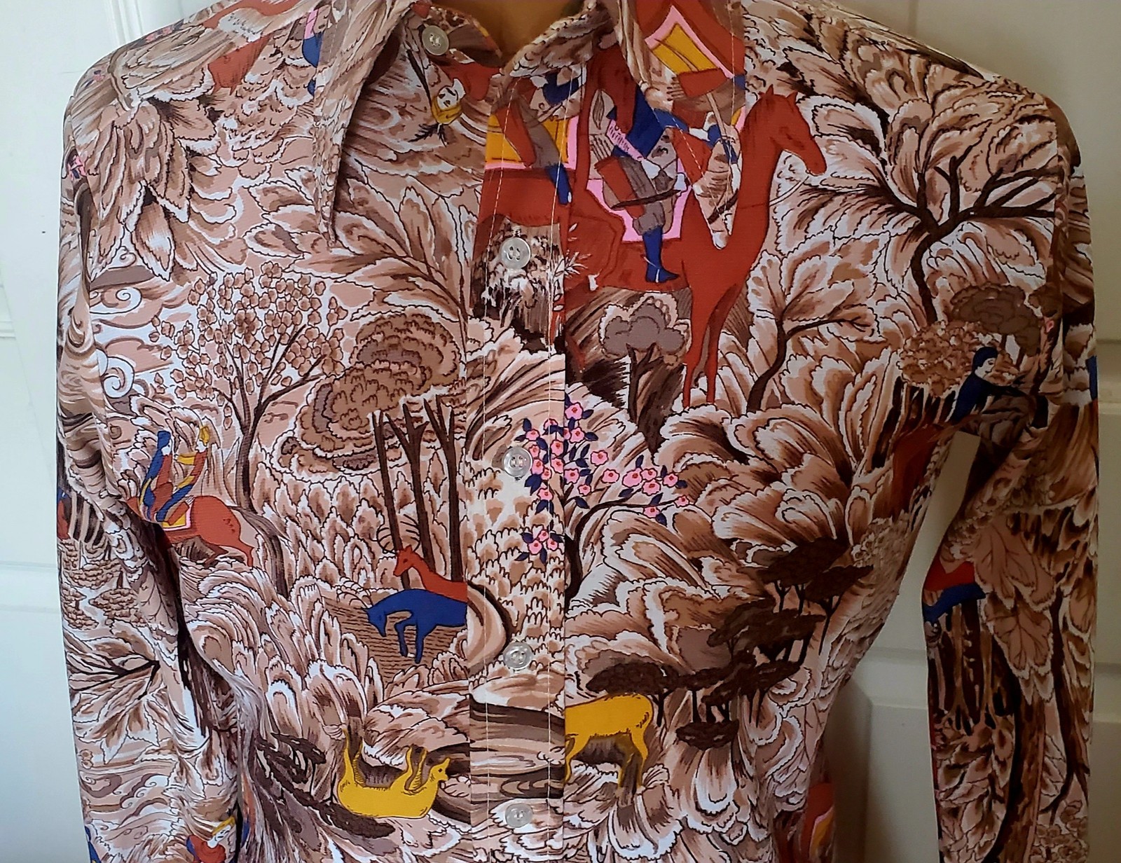 Vintage Men’s Novelty Shirt Persian Hunting Theme Cellini Knitwear C40 in