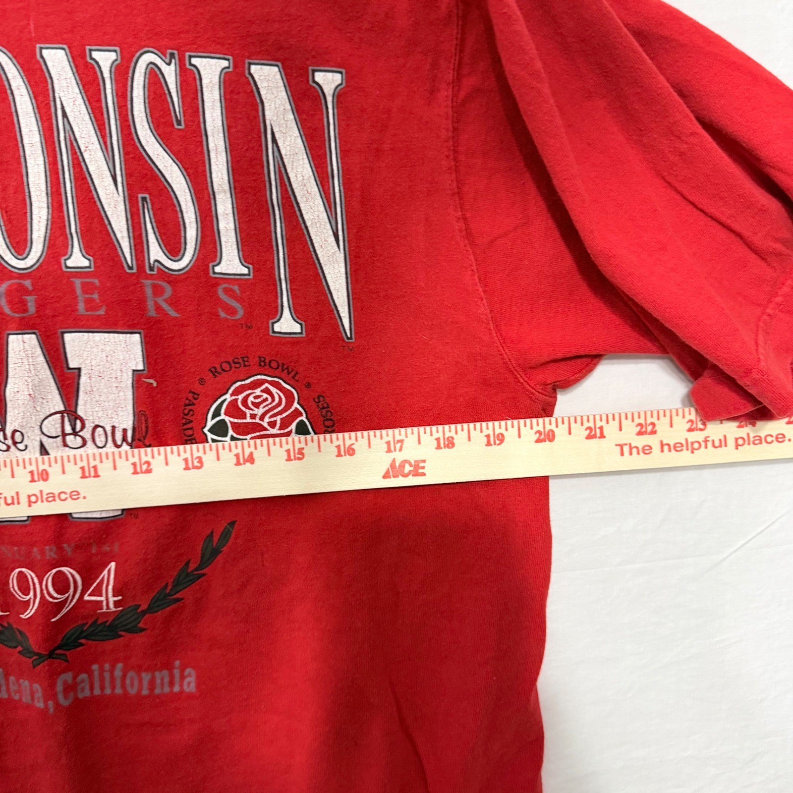 Vintage Wisconsin Badgers 1994 Rose Bowl T-Shirt Red Galt Sand Mens Medium