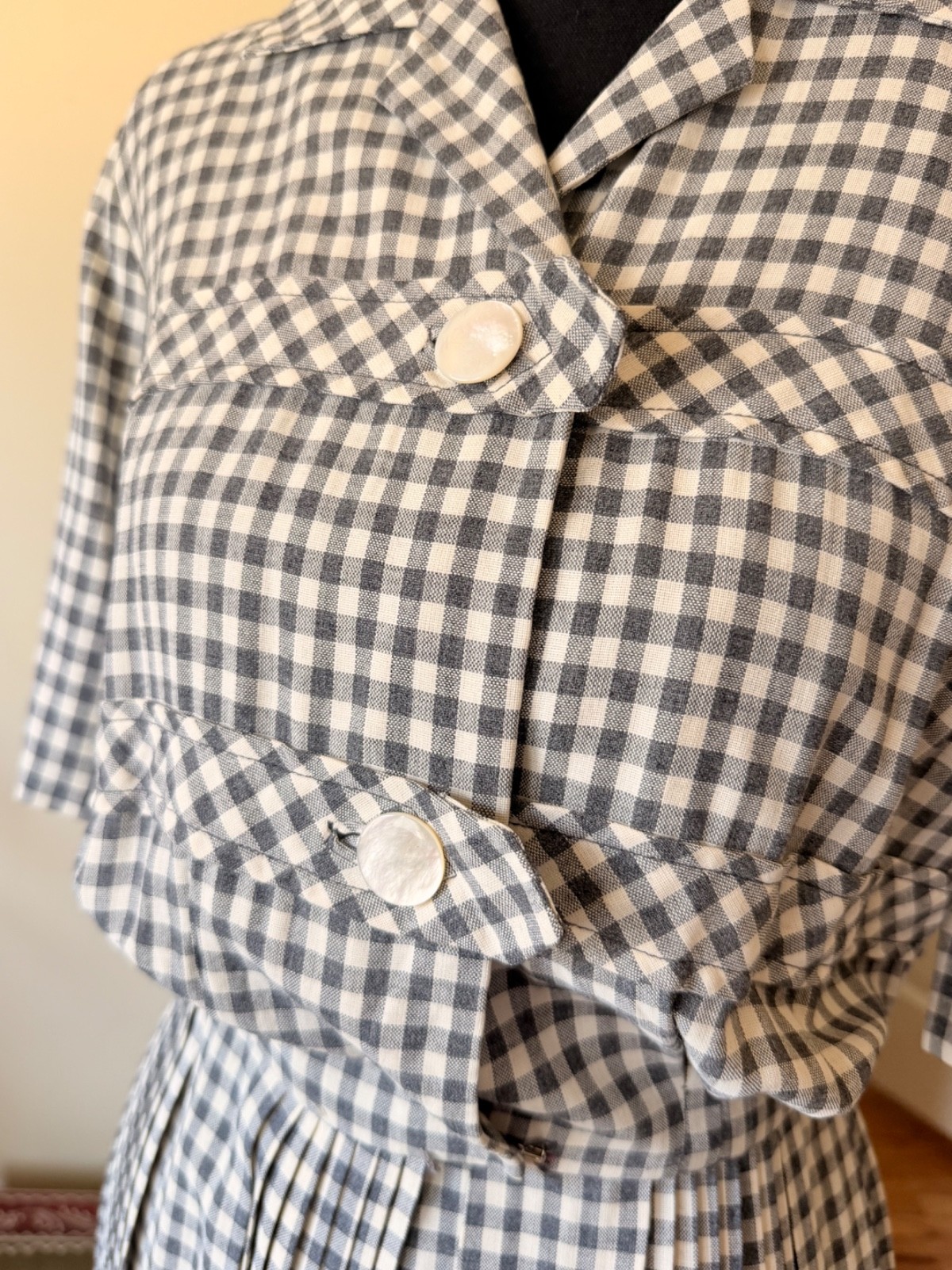 Vintage “Mr. Eddie” retro pattern dress in excellent condition