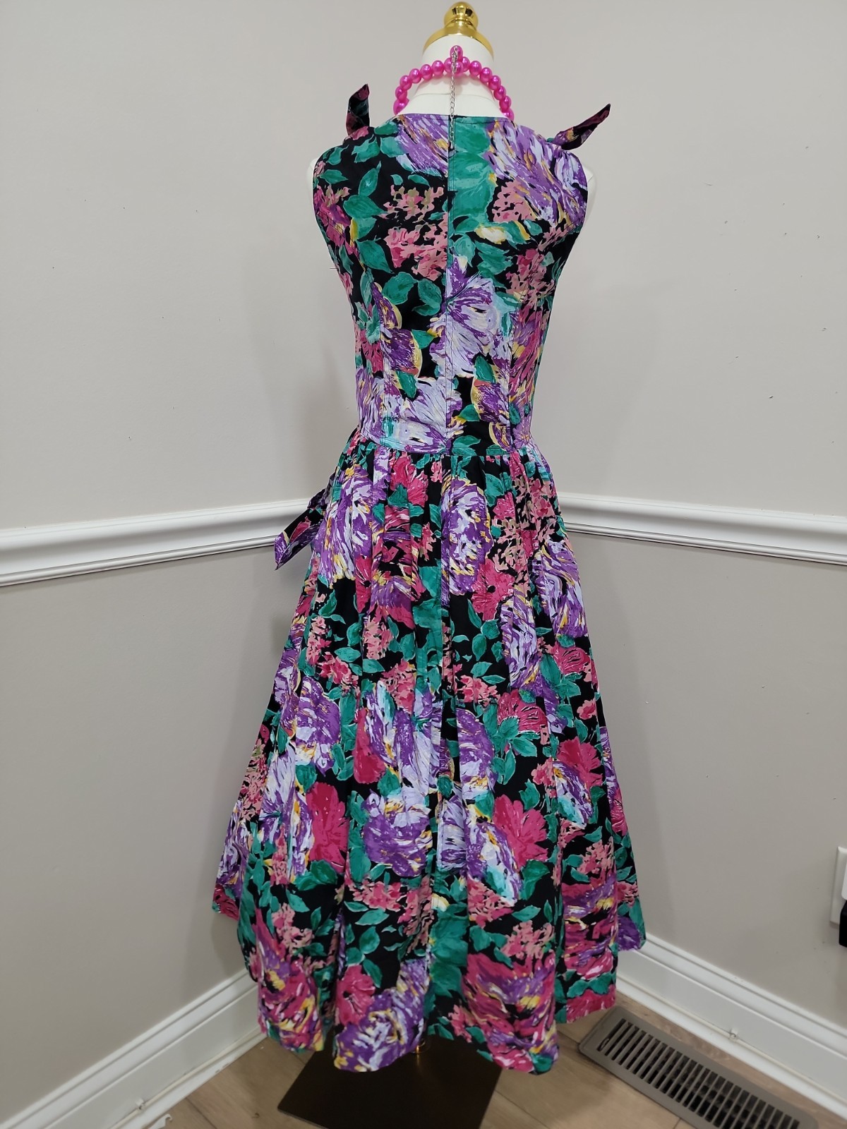 VTG 80s Floral Dress Tie Shoulder Midi Full Skirt Button Front Tea Garden