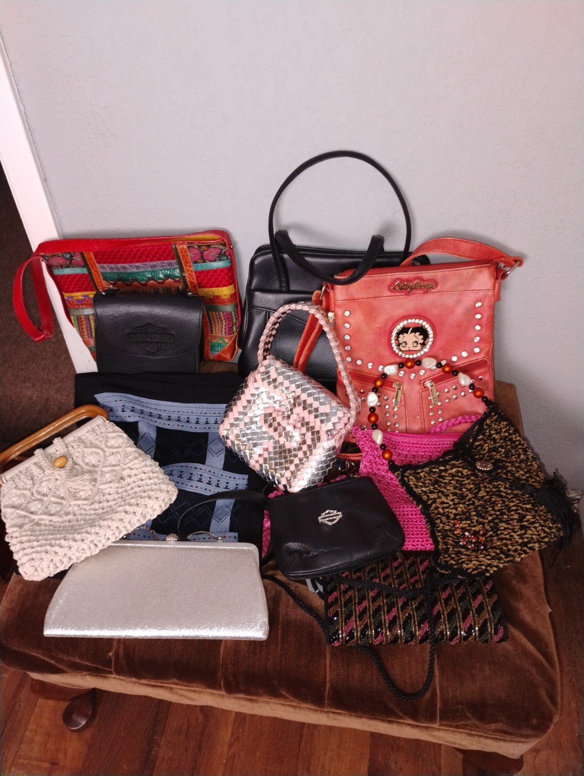 Lot of 21 Vintage Purses- size shape era Variety Resell Collector Bulk Lot….