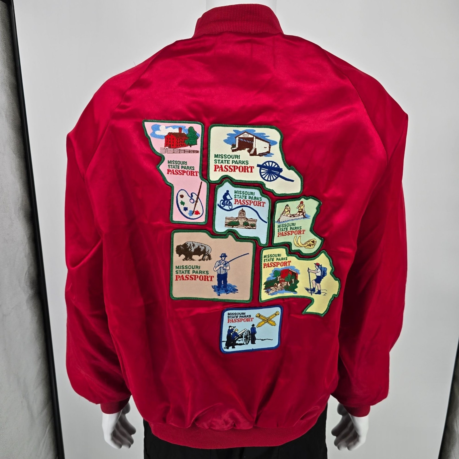 Vintage 1990s WestArk “Lynn” Missouri State Parks Passport Satin Jacket (2XL)