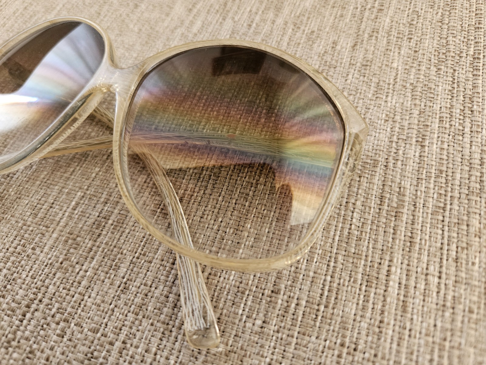 Unknown Brand Womens Sunglasses Butterfly Style Gradient Lens
