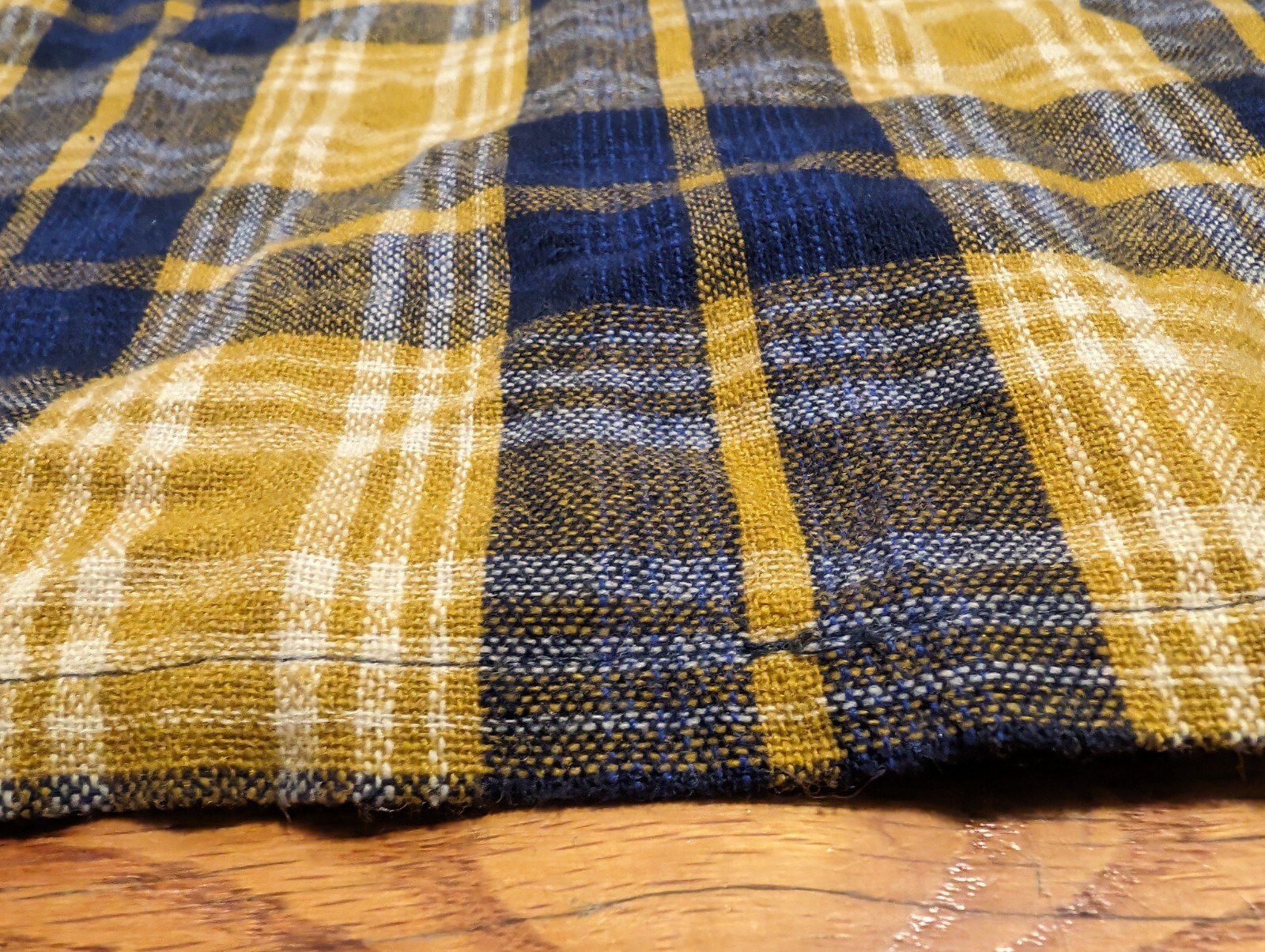 Vtg JCPenney MW Flannel Shirt – Men’s LARGE 16-16 1/2 – Korea Plaid Blue Yellow