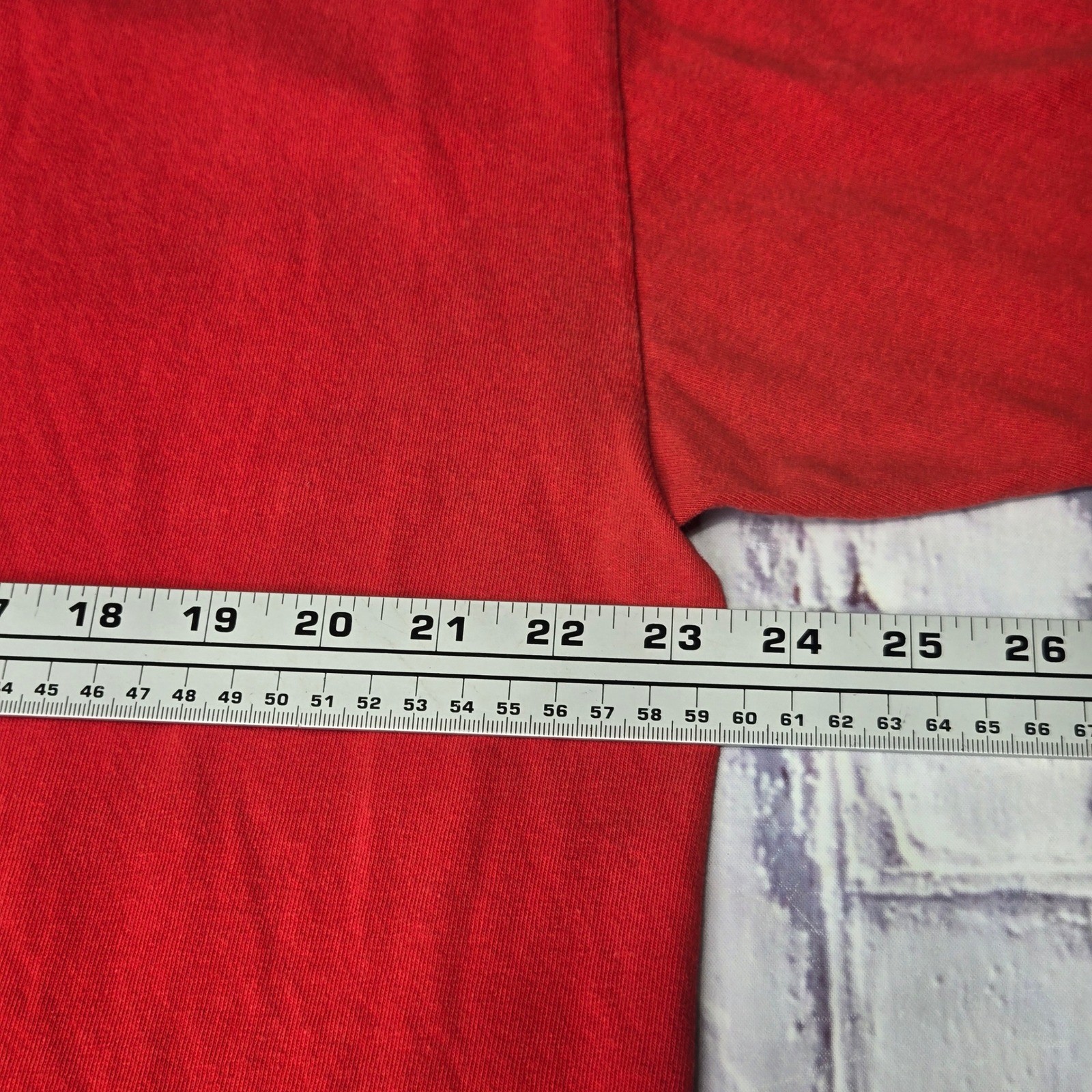 Vintage 2009 Eagle Airport Fly Vail Distressed Thrashed TShirt Men XL Red Gildan