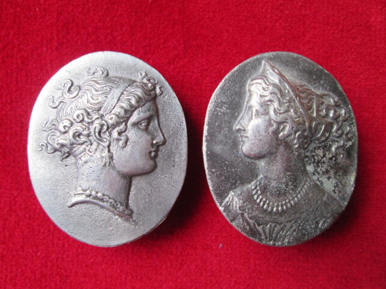 2 ROSA BRITANNIA CAMEO Belt Buckles Vintage Metal Alloy