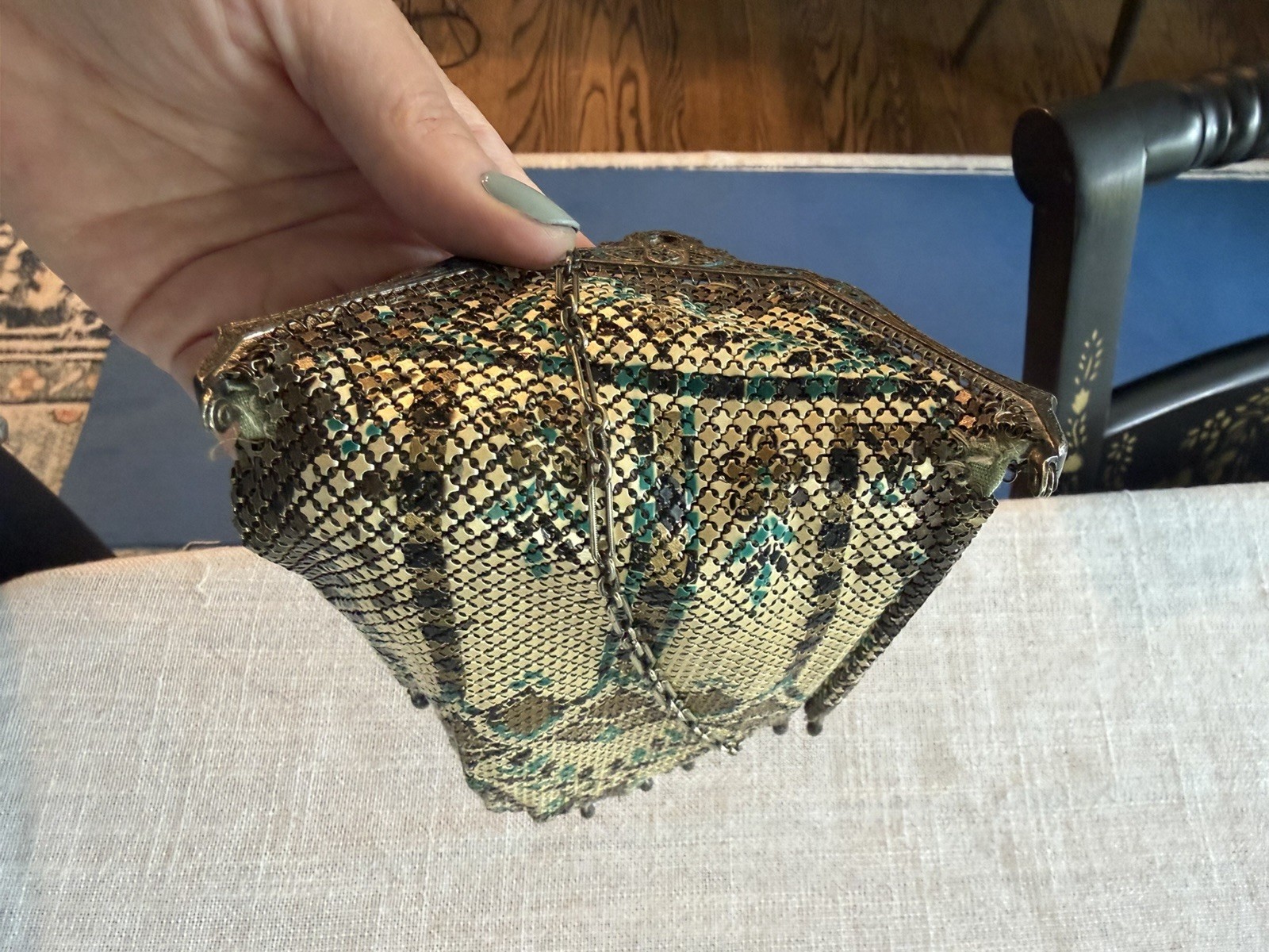 Vintage Mandalian Mfg. Co. Enamel Mesh Purse c. 1920s Art Deco Flapper Handbag