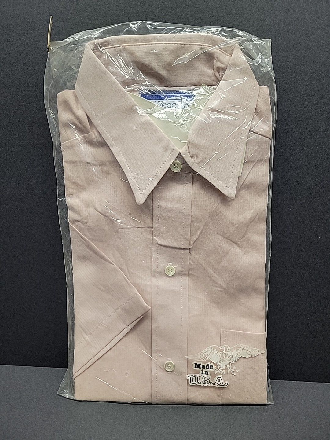 Vintage Deadstock DelVecchio Pink USA Made Shortsleeve Collared Shirt Sz. Small