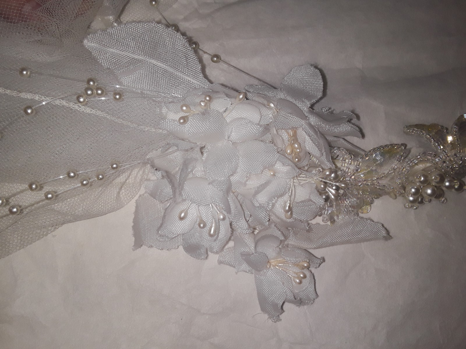 Vintage Wedding Veil Blusher Tulle White Pearls Irridescent Sequin Crown 36″