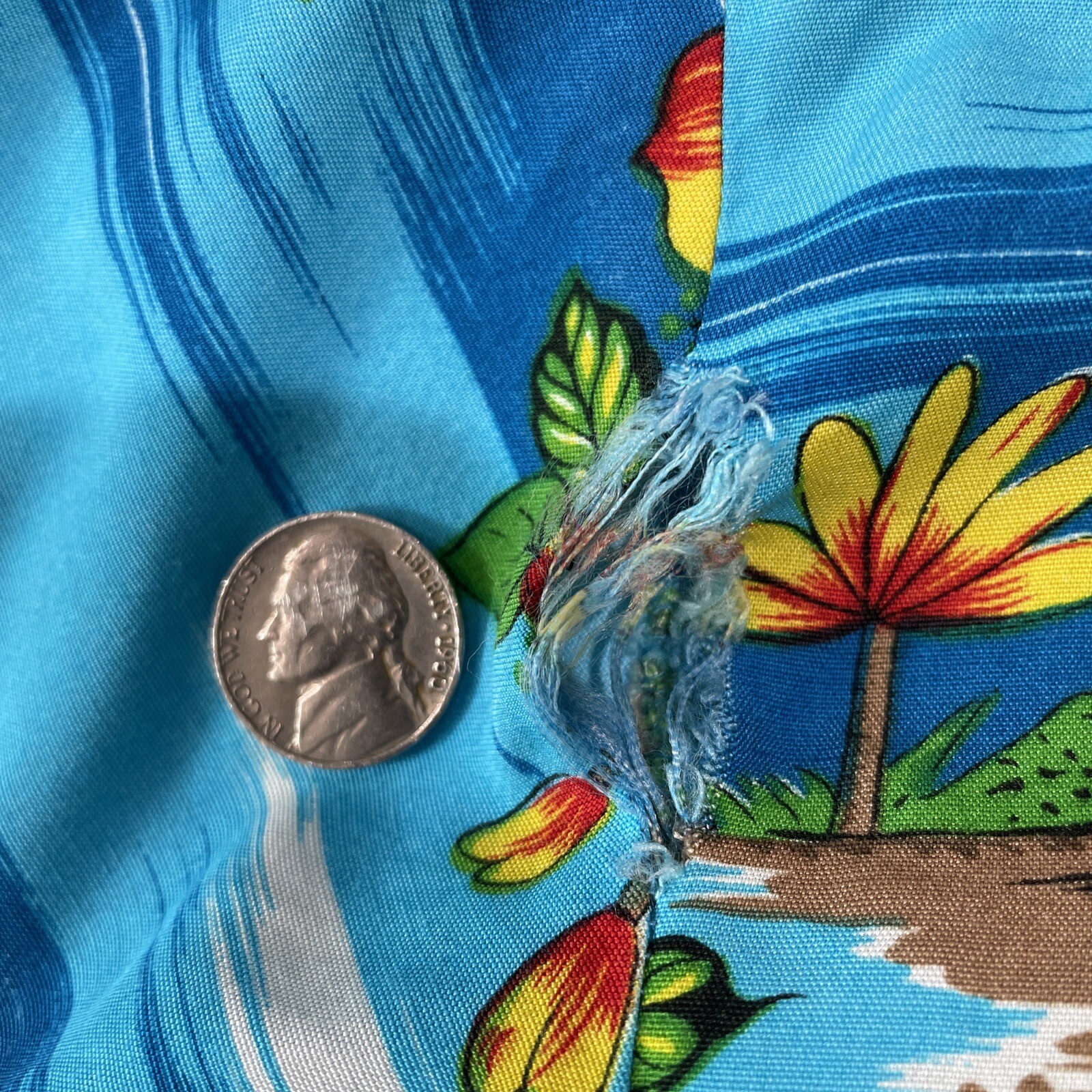 VTG 70s Hawaiian Holiday Hawaiian Shirt Rainbow Volcano RAYON KOREA SZ M (FLAW