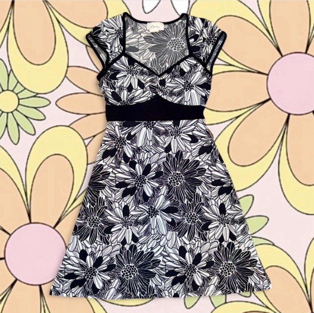 Vintage 90s Does 70s Flower Pow Black White Chelsey Day Dress S
