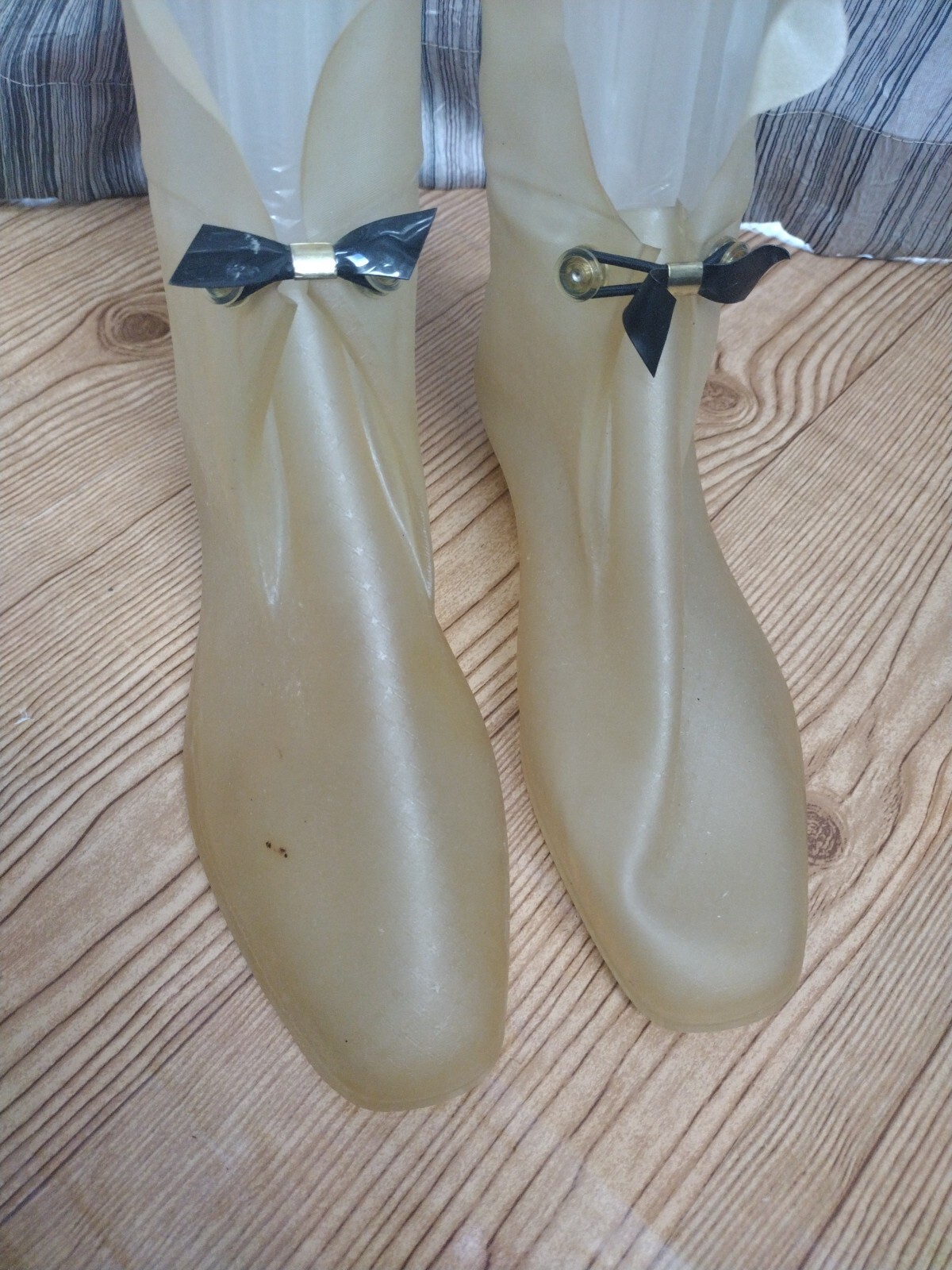 Vintage Rain Dears Rubber Rainboots for Shoe Covers Size 7 USA Made Bow Closure