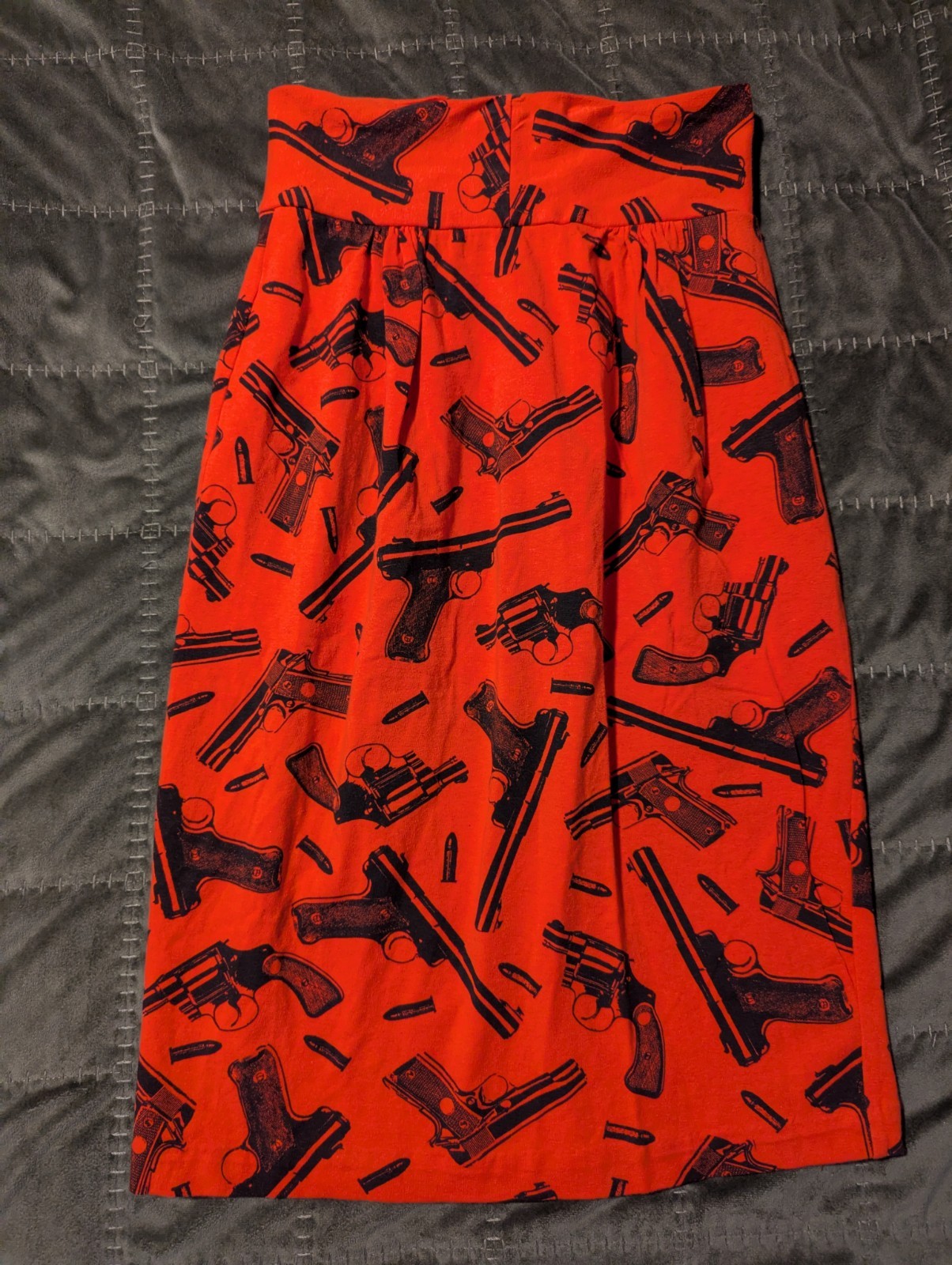Vintage Betsey Johnson Punk Label 80’s Gun Print Orange/ Red Pencil Skirt Small