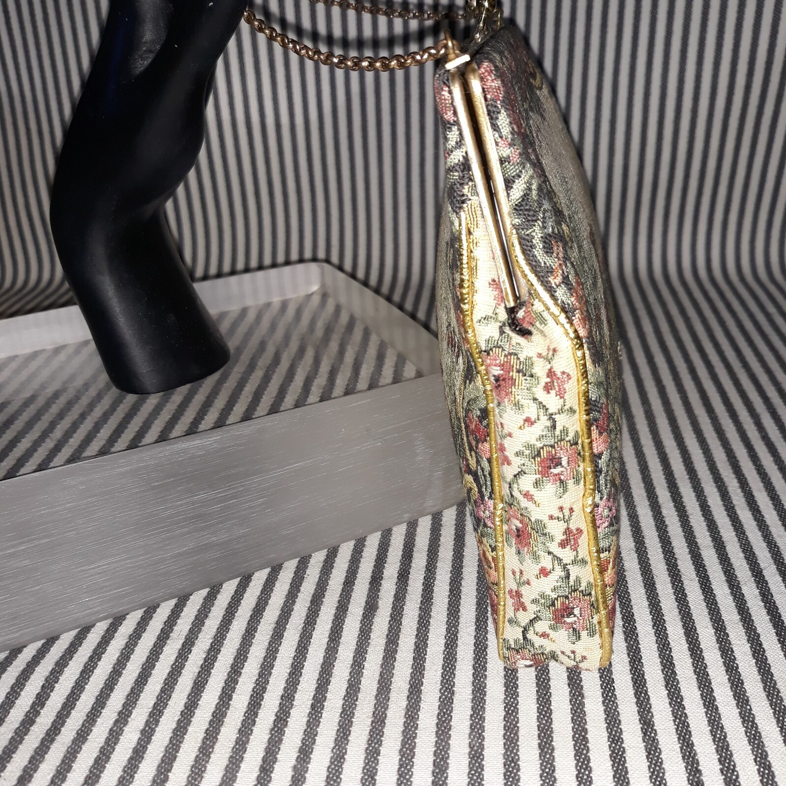 VTG JOLLES AUSTRIA PETIT POINT CASTLE & FLORAL TAPESTRY EVENING HANDBAG PURSE