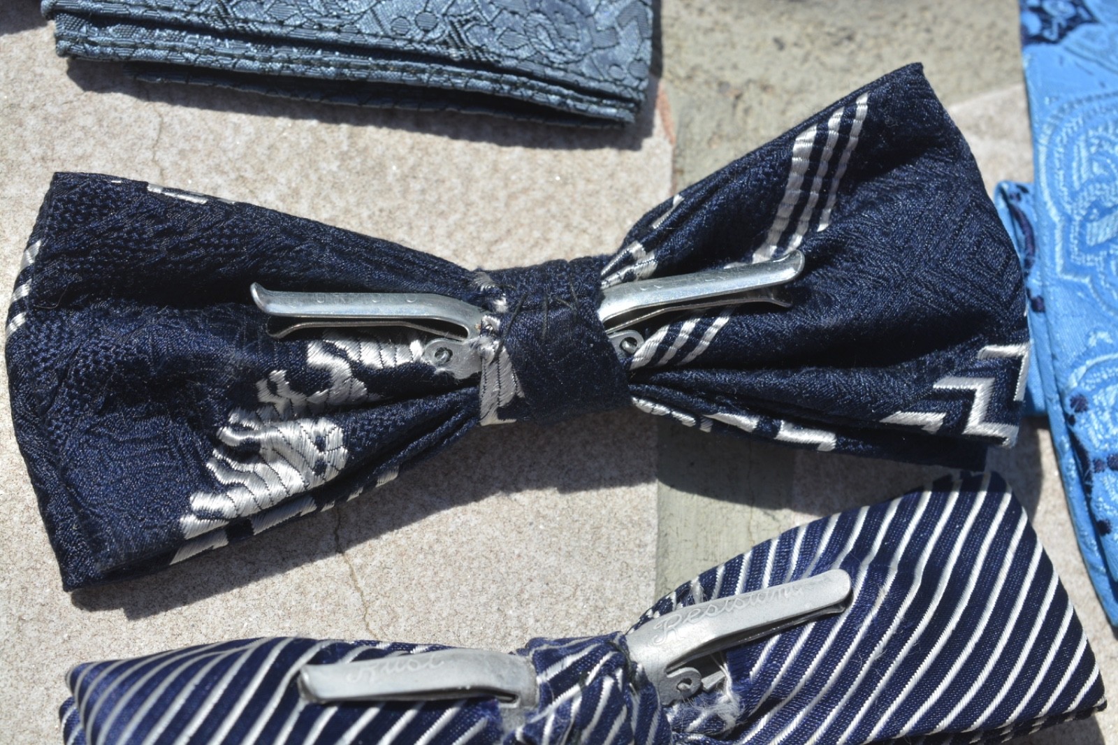 17 Vintage retro Gentlemens Clip-On Bow Ties Hankies TIE + MCM Century 40-1950s