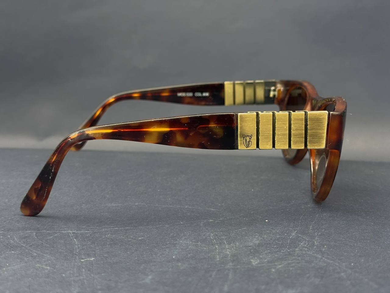 Vintage Gianni Versace MOD 533 COL 806 Tortoise Cat Eye Sunglasses Italy NOS