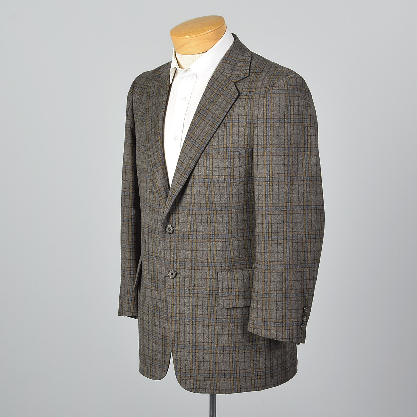 40S 1970s Mens Gray and Yellow Plaid Jacket Two Button Front Single Vent 70s VTG