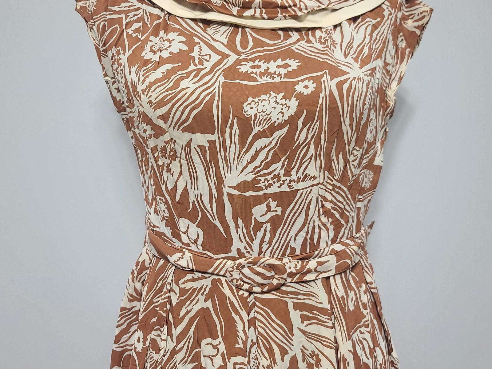 Vintage 1940s 1950s Harvest Novelty Print Dress Flower AS-IS WWII (B-36″ W-30″)