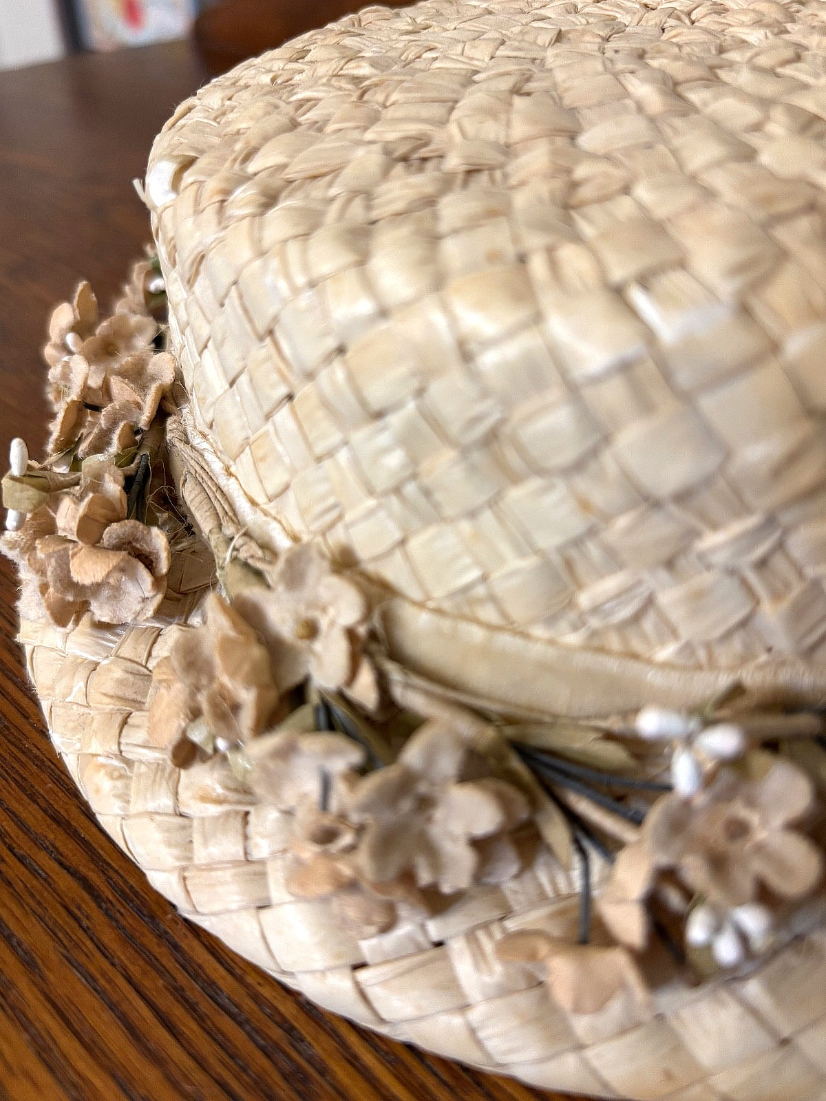 1950s Cream Color Straw Hat Floral Fabric Adornment Sunday Church Size Small
