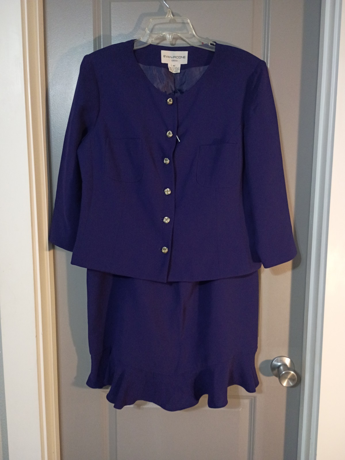 EVAN – PICONE Purple Lined Skirt Suit Long Sleeve Button Front Size 16 Front…