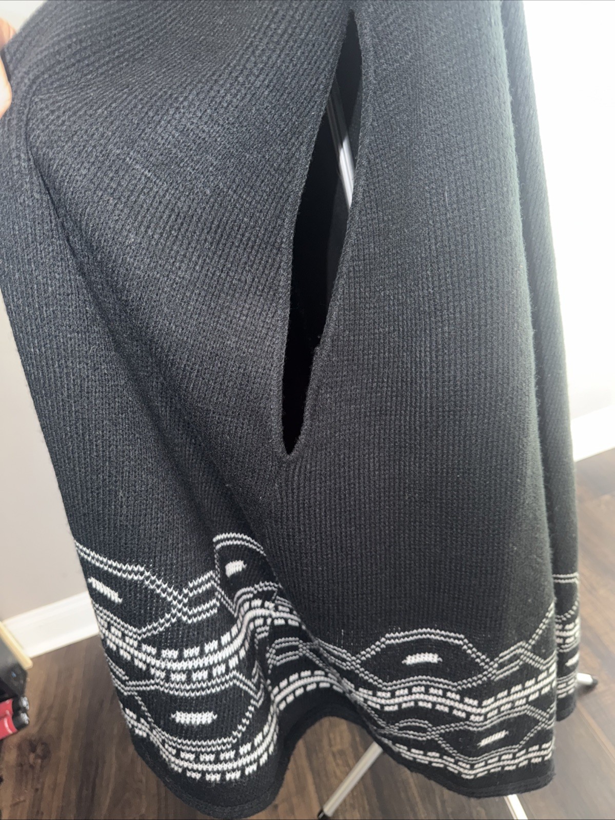 Vintage 70s Sturbridge Geometric Print Knit Cape Poncho Sweater