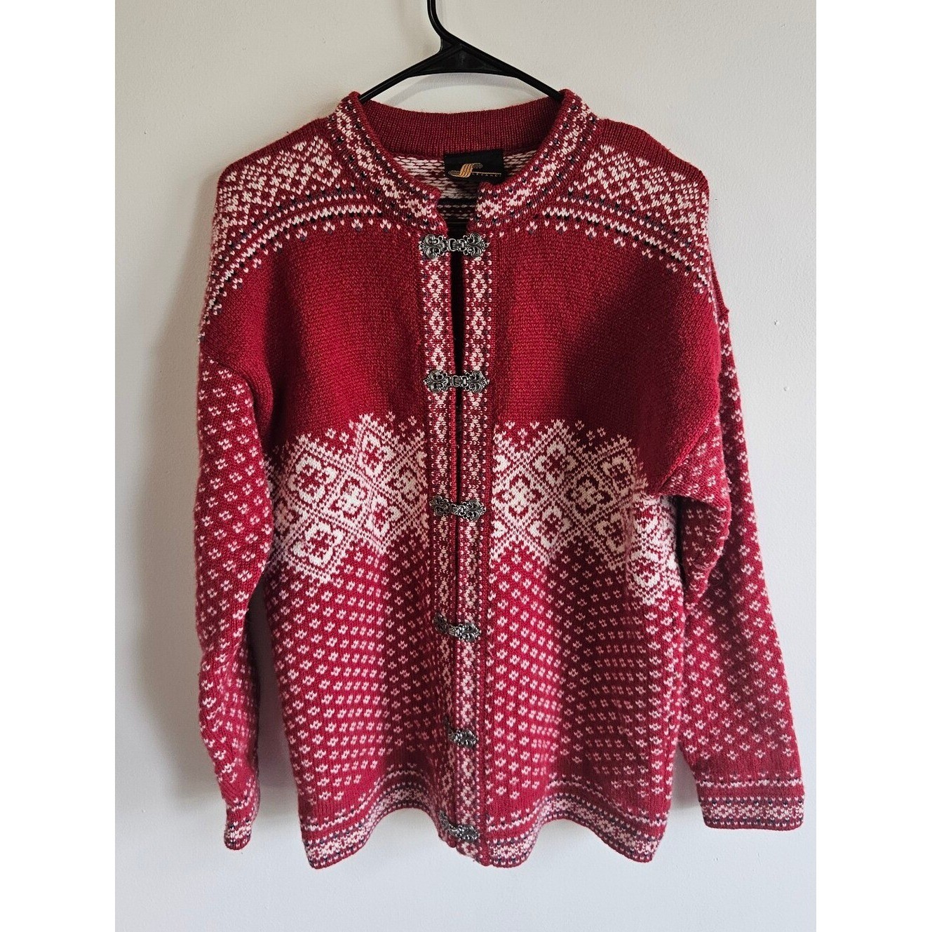Vintage Levandi Nordic Fair Isle 100% Wool Metal Clasp Cardigan Sweater Medium