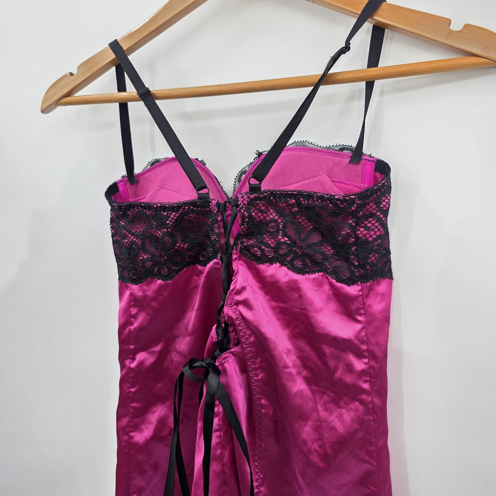 FREDERICK’S of Hollywood Pink Black Lace Body Slimmer Open Bottom Garter Top