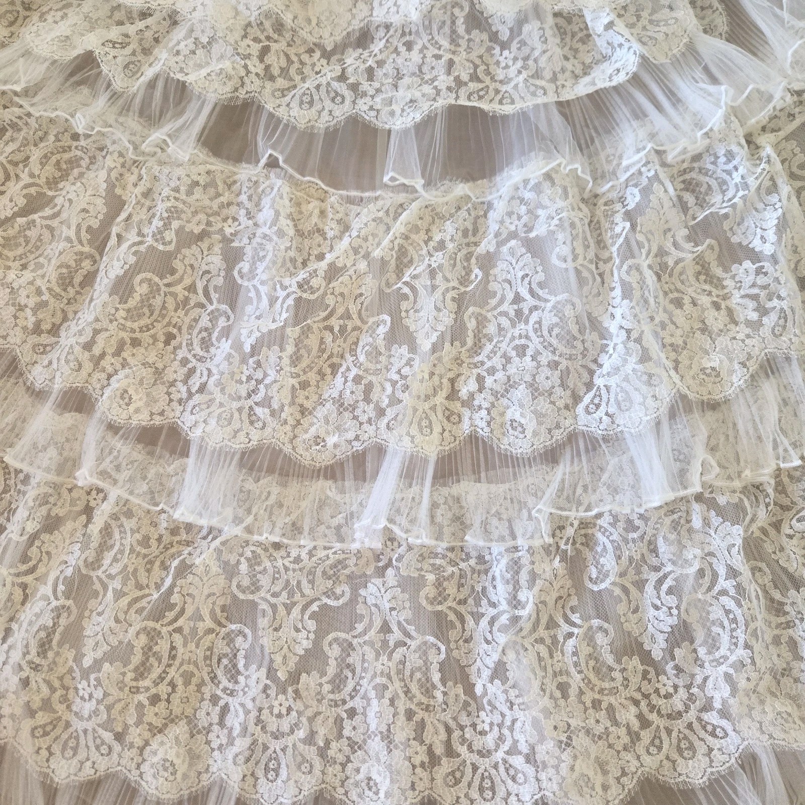 Vtg 1950s Lace Wedding Skirt With Train, Flower & Bow Detail, XS/2