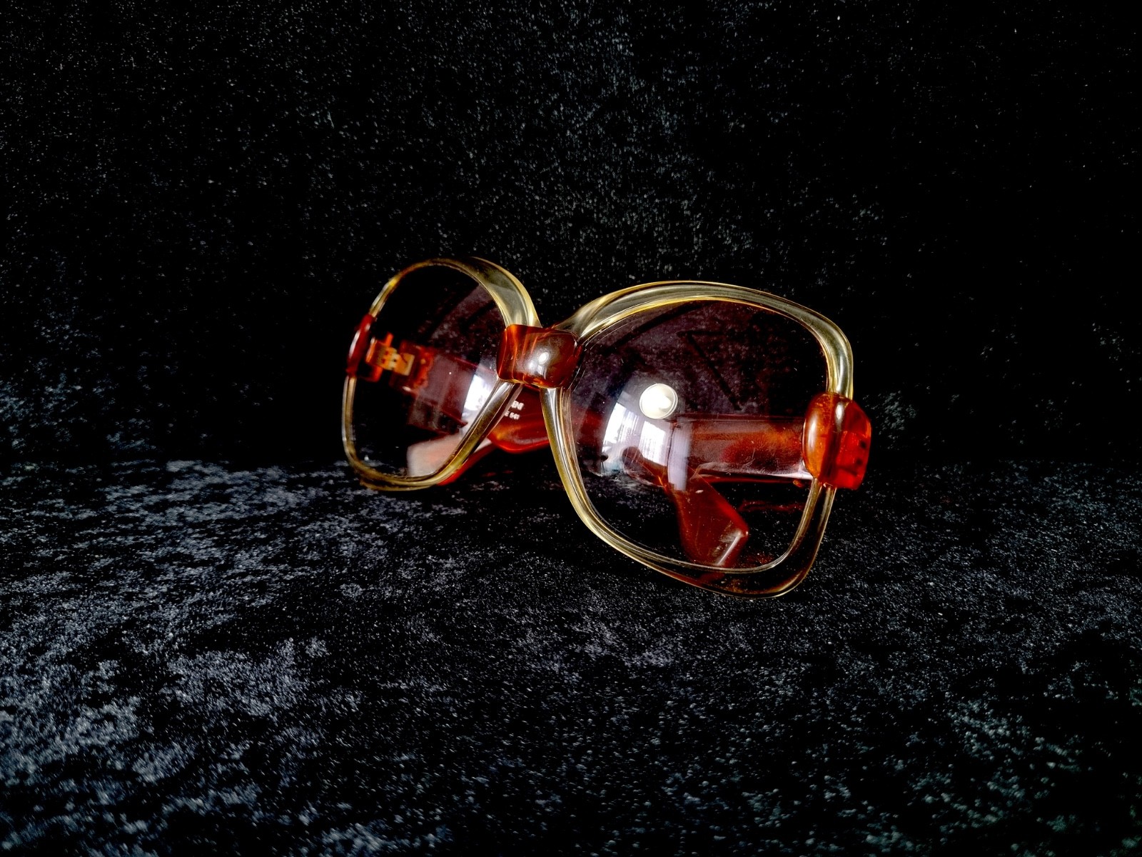 Original YSL Yves Saint Laurent Sunglasses Model France 541 Vintage 1970s