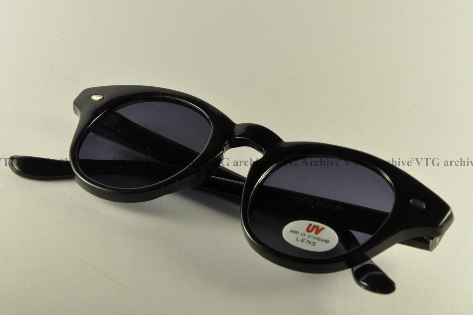 Vintage OPTIMODA 70s/80s Never Used Muscot Pantos Style Glasses FLAT LENS