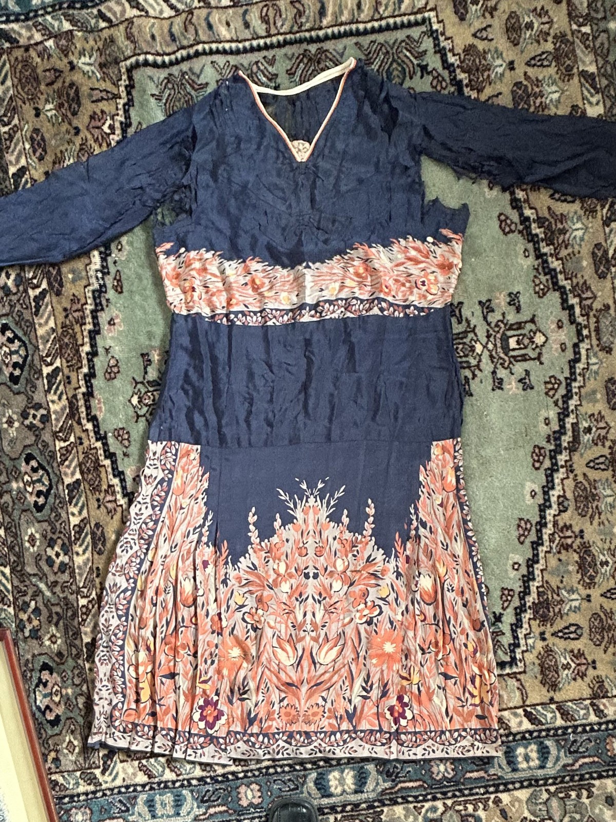 Vintage Antique 1920s Pleated Silk Flapper Dress As Is – Hand applique Blue