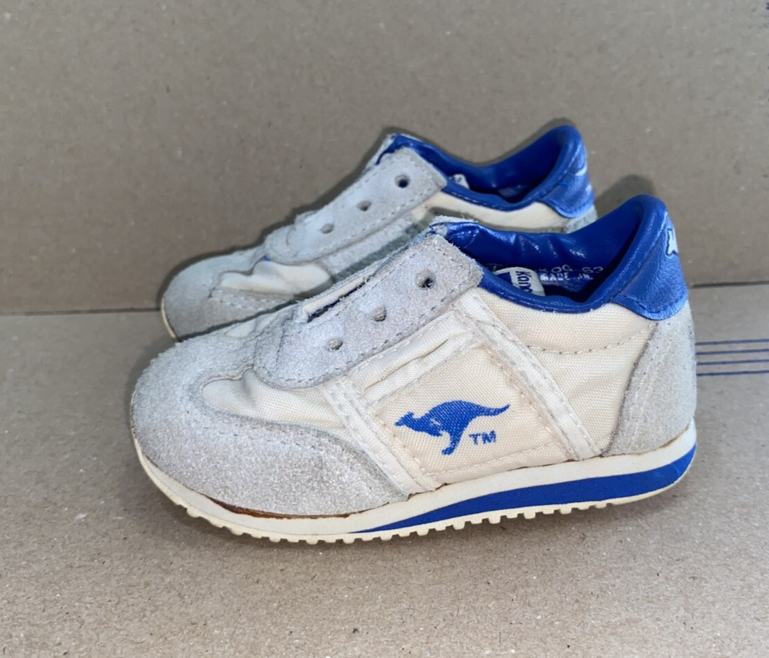 vintage RARE Baby child kid toddler ROOS Shoes KangaRoos streetwear Keychain ? !