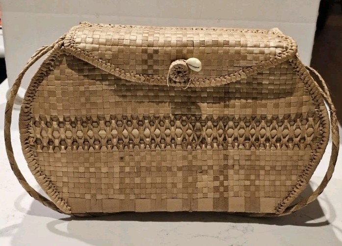 Genuine Lauhala Purse Hand Woven In Hawaii – 12″Drop x 9″ T x 15″ W x 6″D L@@@k!