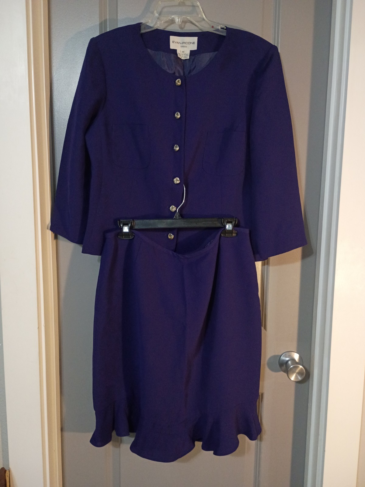 EVAN – PICONE Purple Lined Skirt Suit Long Sleeve Button Front Size 16 Front…