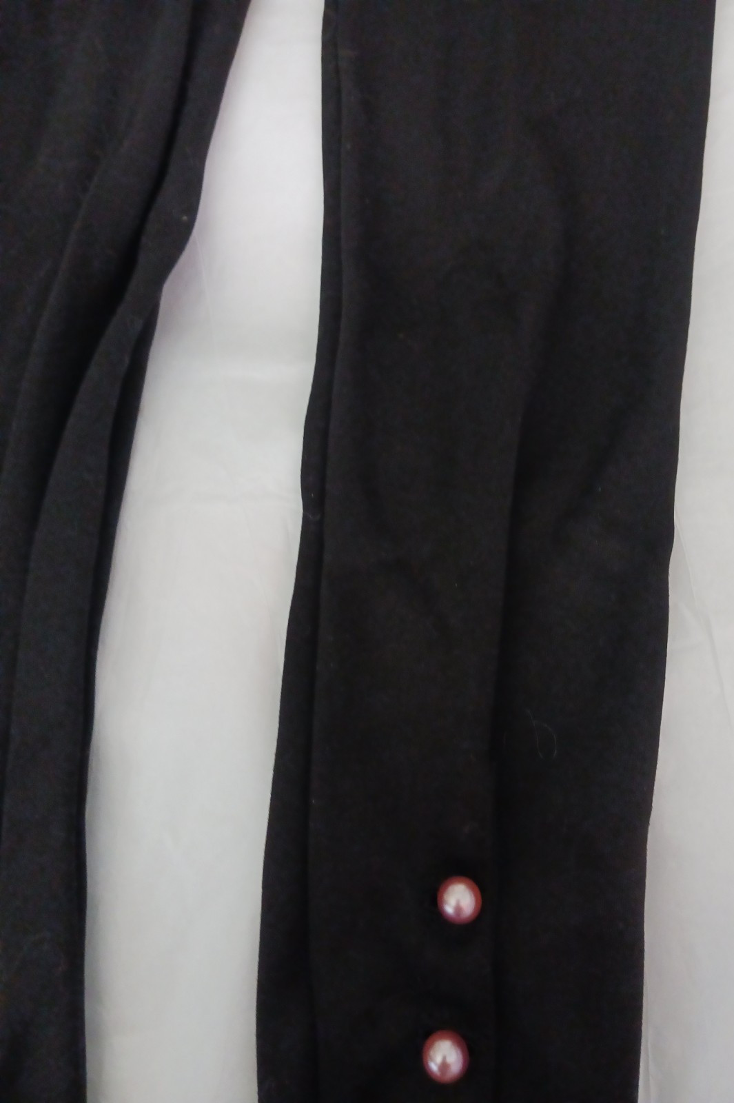VINTAGE UNBRANDED LADIES BLACK OPERA LENGTH EVENING GLOVES w/FAUX PINK PEARLS