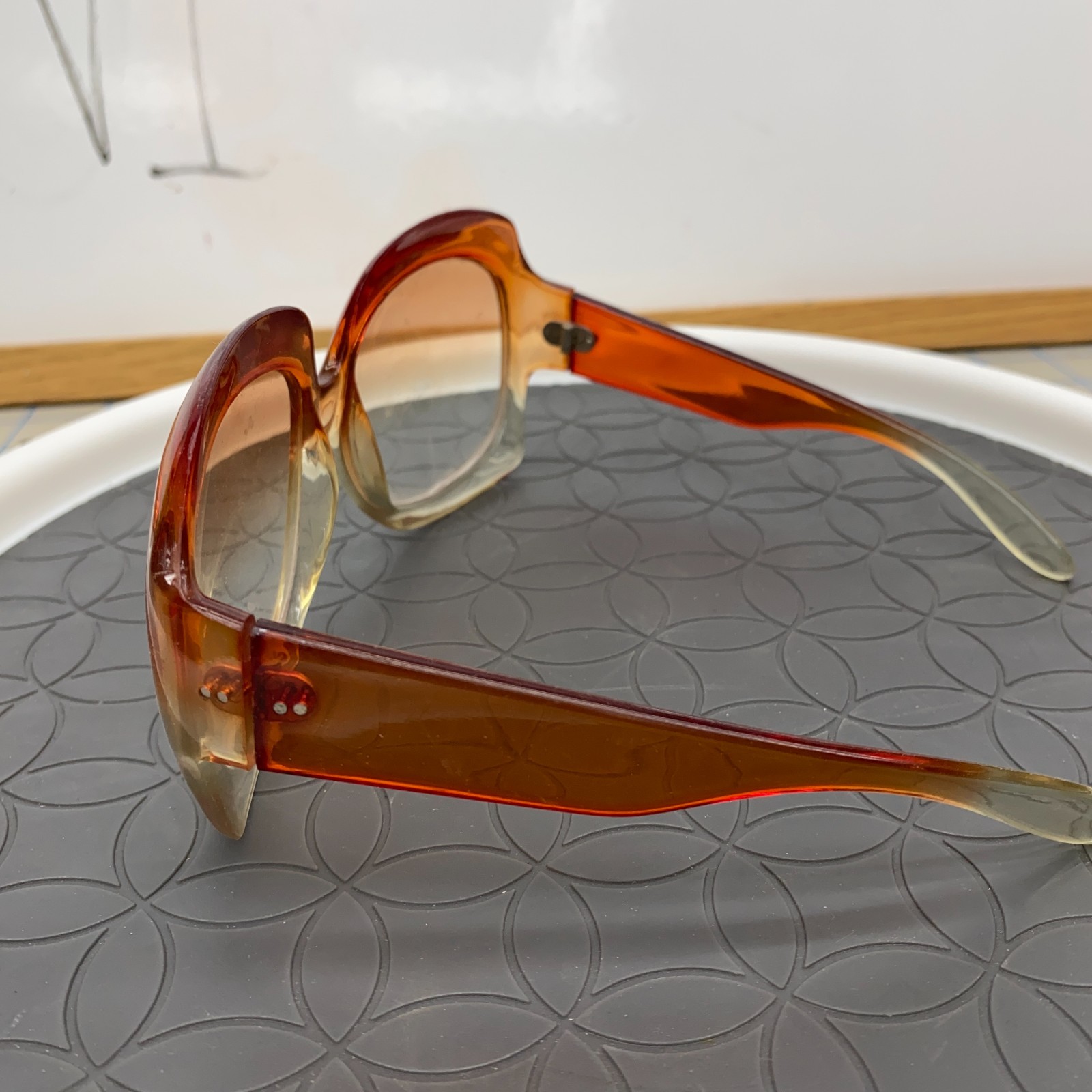 VTG 60s? Eyglasses Frames Oversized Prescription RX Unknown Brand Groovy