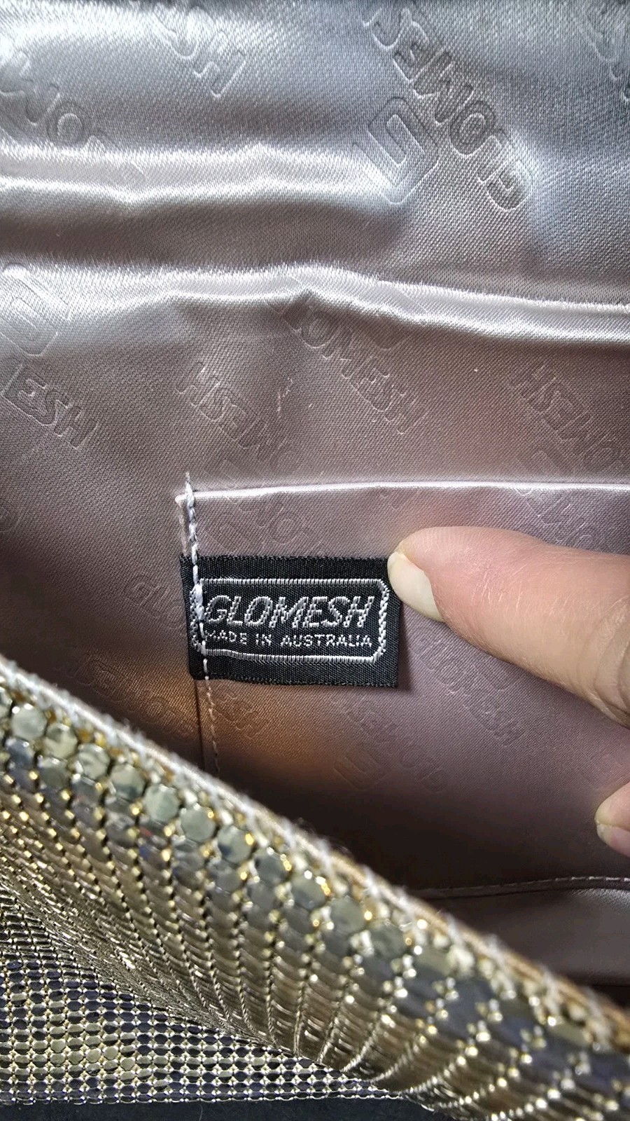 Gorgeous Vintage Glomesh Silver Metallic Evening Handbag Clutch w/ Silver Chain