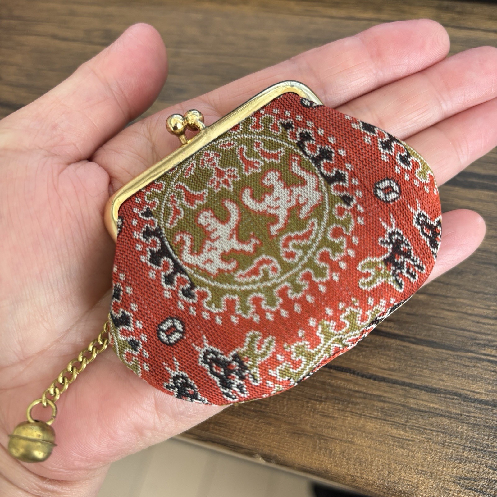 Vintage Japanese Kimono Fabric Coin Purse Women’s Kiss Lock Mini Bag with Bell