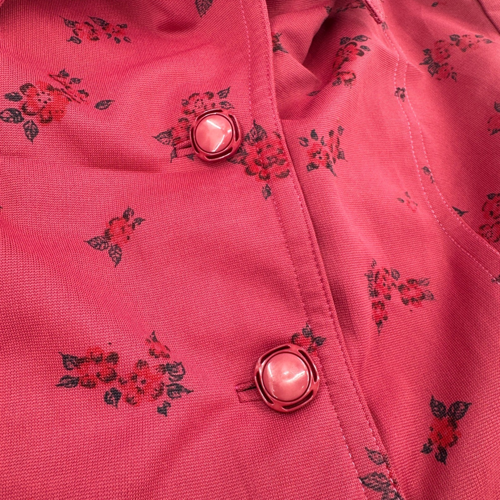 Vintage Red Floral Rose Print Short Sleeve Button Up Top with Pockets Large