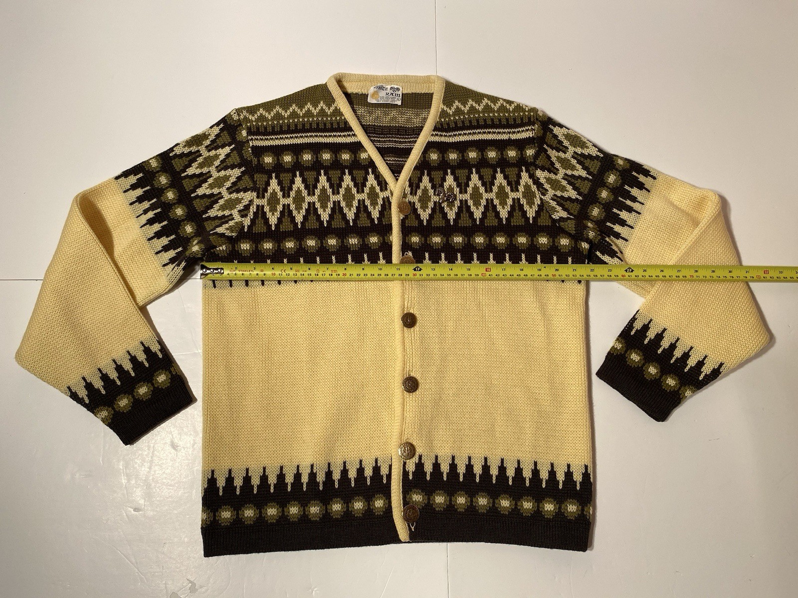 Vintage COHISE RAM 100% Virgin Wool Cardigan Sweater 1970s Made in Canada Size L