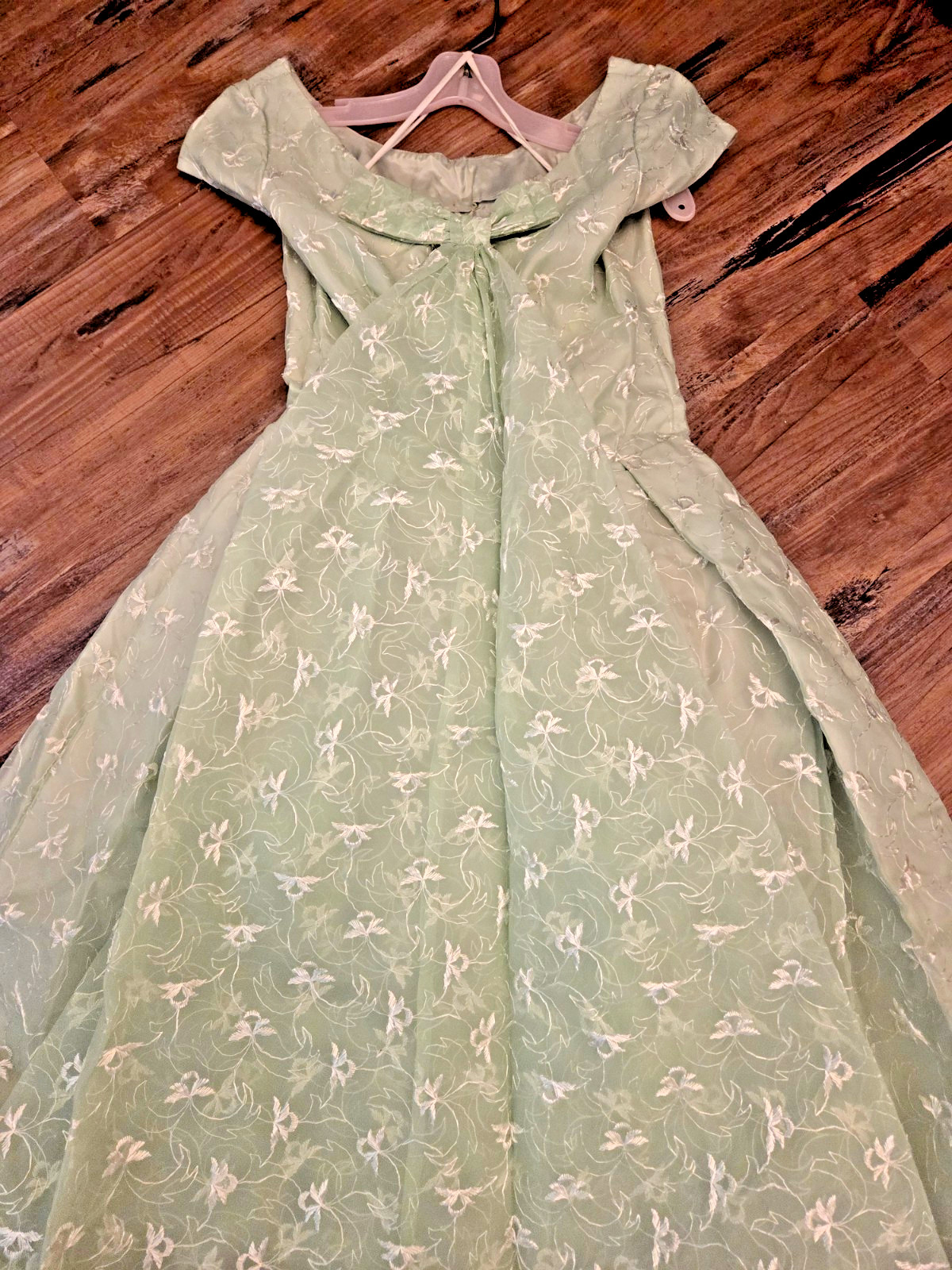 Vtg 1950’s Green Embroidered Nylon TEEN Party Dress Crinoline/Skirt PROM w/BOW