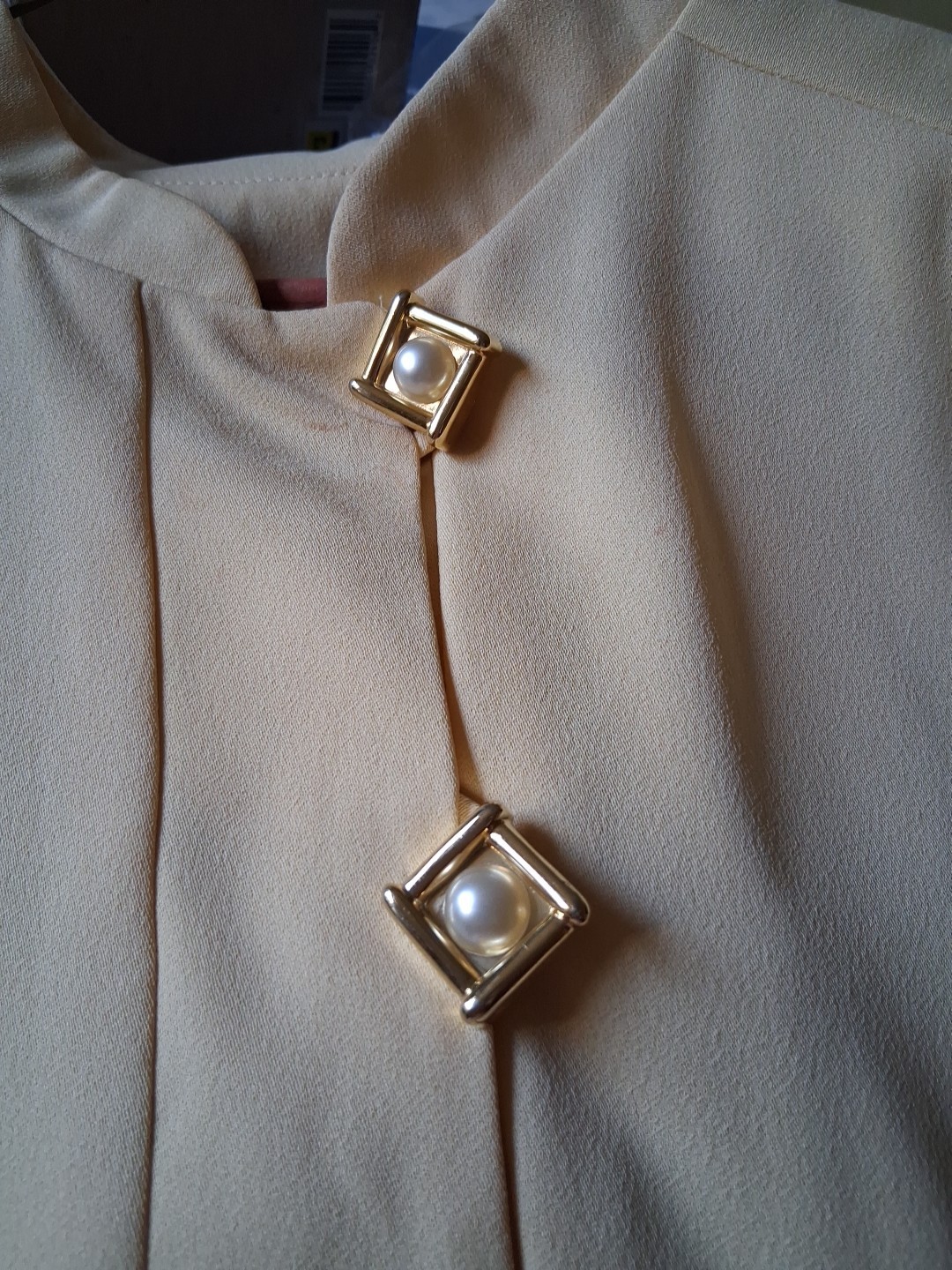 Cocktails Evening, Formal Leo Narducci Butter Yellow Vintage Sheath Pearl Button